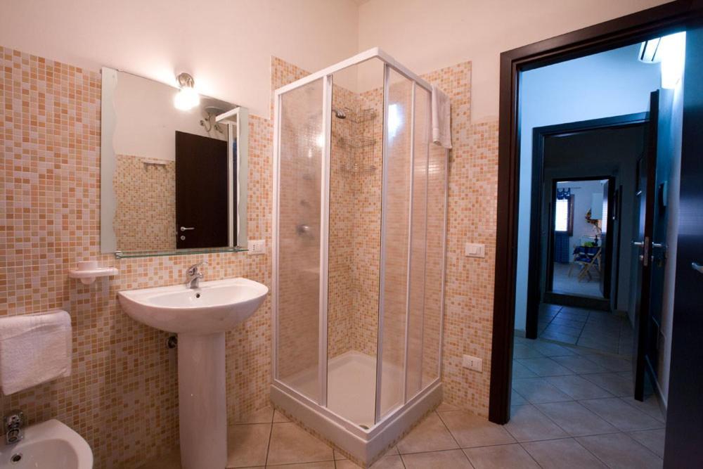 Residence Mareluna Кастелламмаре-дель-Голфо Экстерьер фото